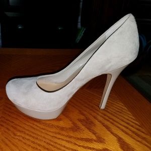 Jessica Simpson Given heels size 6.5